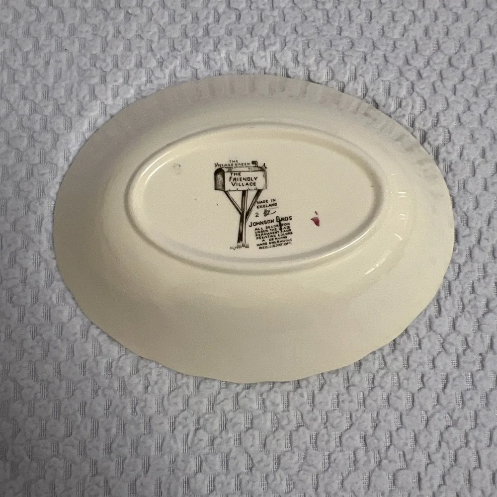 Vintage Johnson Brothers Friendly Village Vegetable Bowl 9
